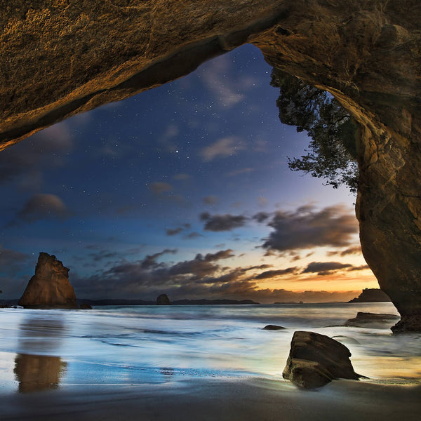 Cathedral Cove in New Zealand - Wall Mural 5051
